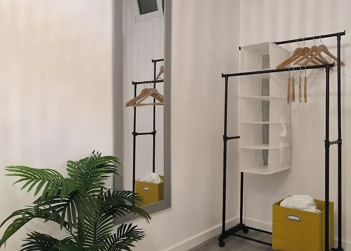 Cris Place カマラ・デ・ロボス